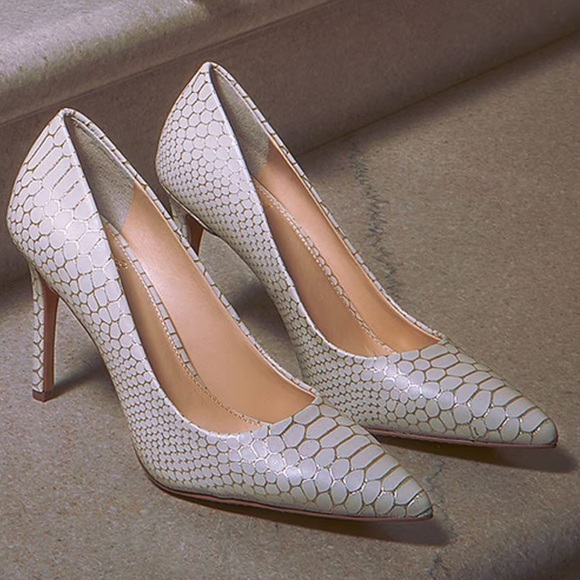 Vince Camuto Shoes - Vince Camuto Savilla Snake Embossed Design Dress Pumps